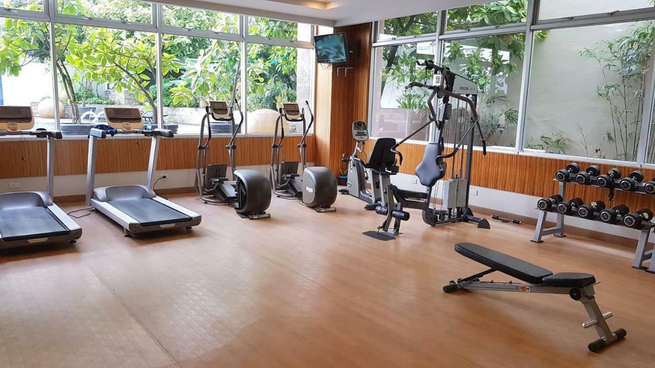 Avalon Condominium Cebu Extérieur photo